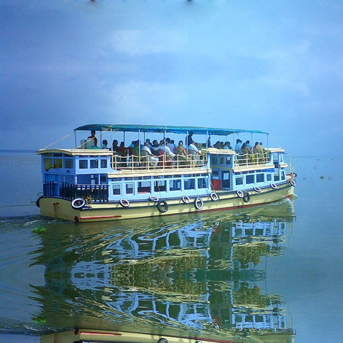 Alappuzha motorboat rental