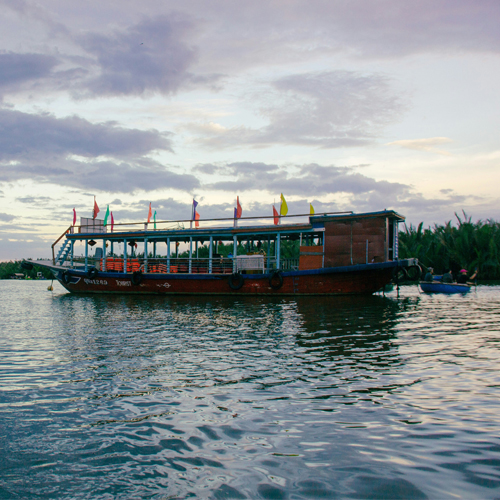  motorboat in Alappuzha